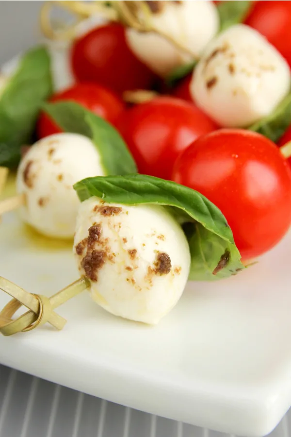 handheld caprese salad 
