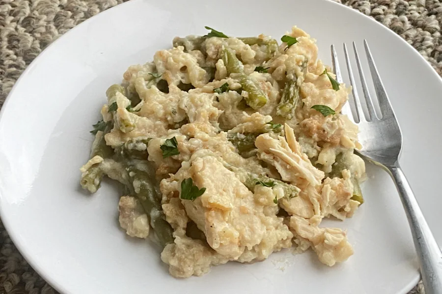 crock pot chicken & stuffing casserole