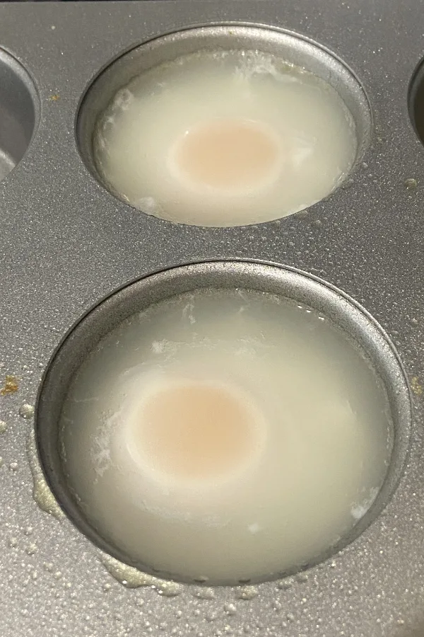easy poached eggs