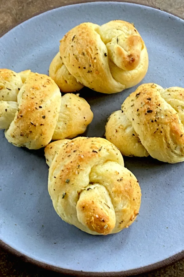garlic knots