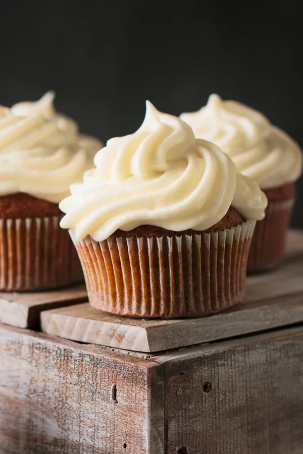 carrot cake cupcakes