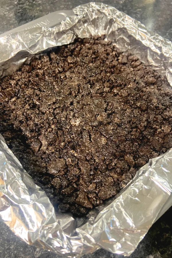 Oreo chocolate cookie crust