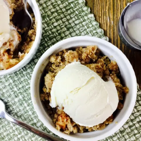 apple crisp for two
