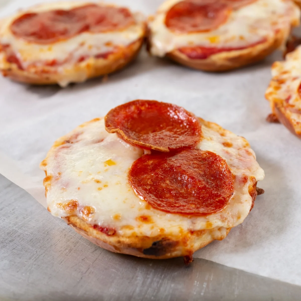 air fryer pizza bagel