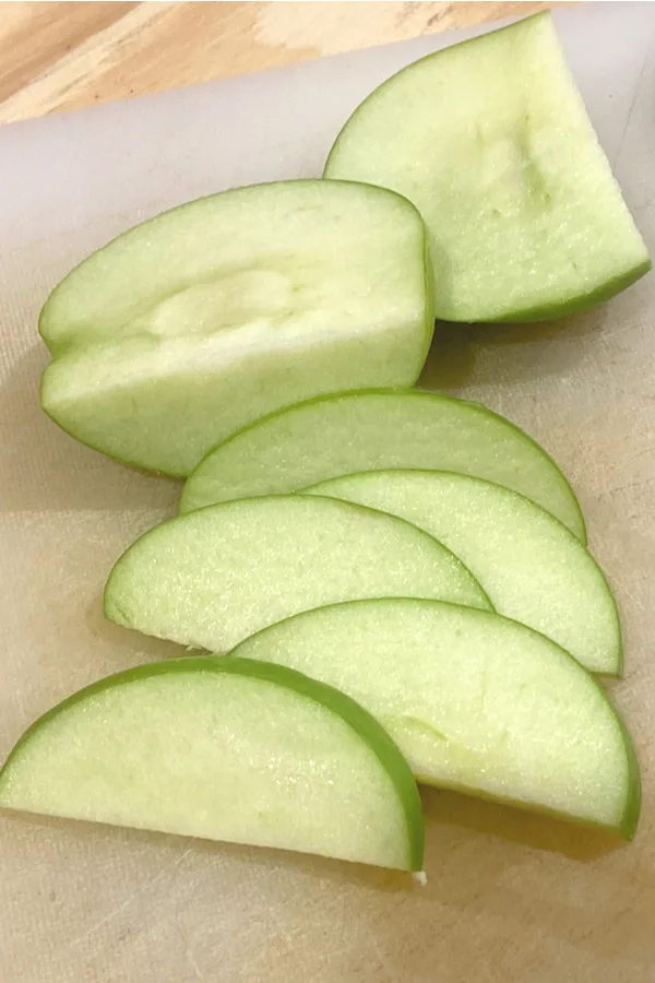 Granny smith apple slices