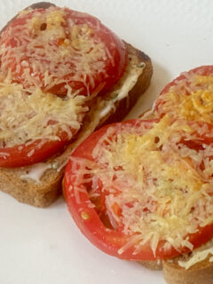 open face tomato sandwich