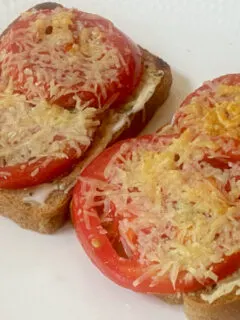 open face tomato sandwich