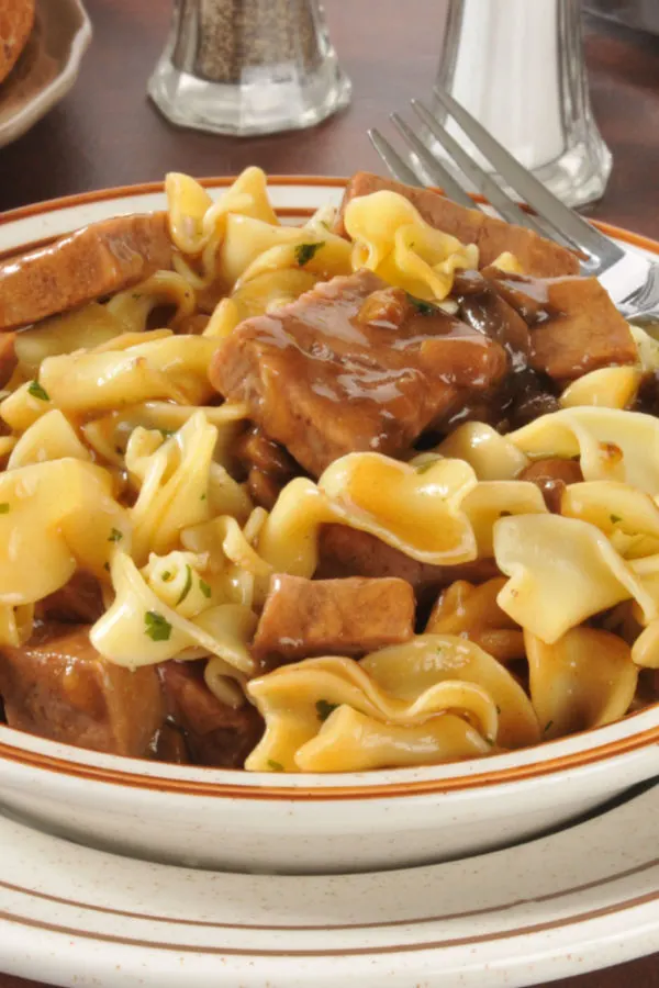 crock pot beef tips and noodles