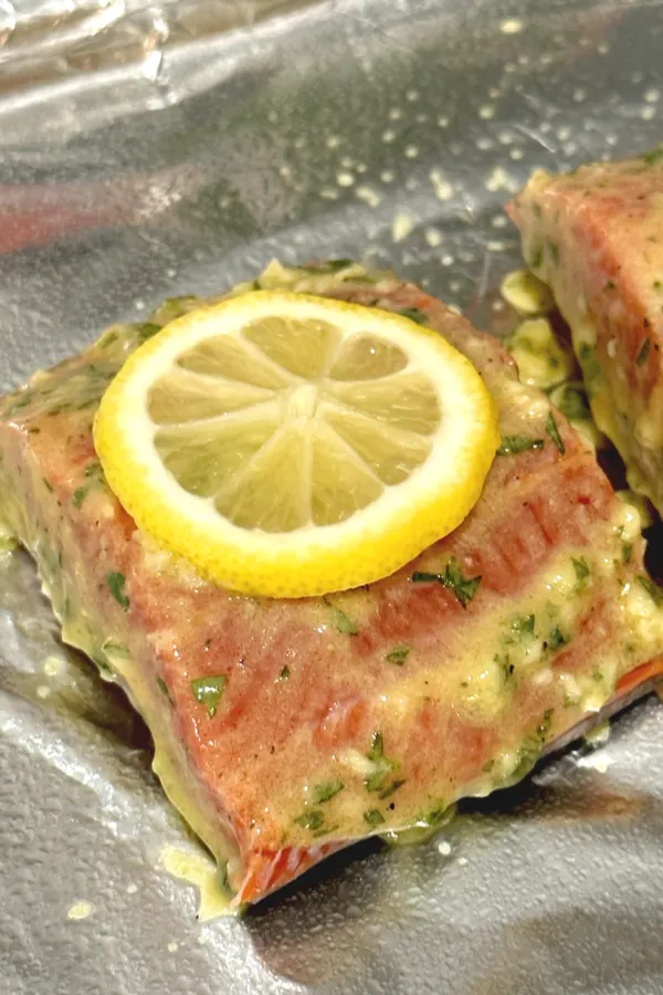 honey mustard salmon with lemon slice on top