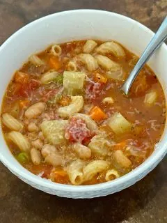 minestrone soup for two