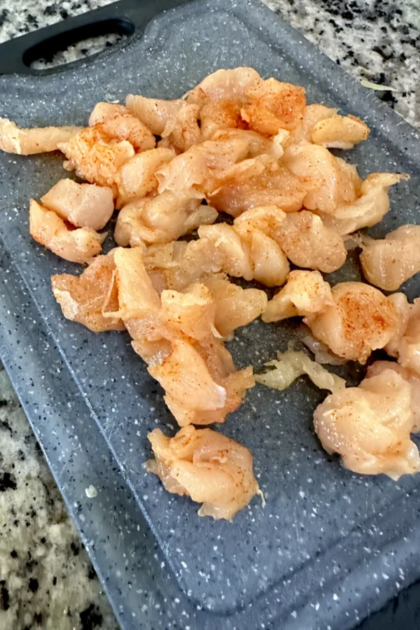 diced chicken with seasoning