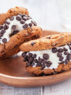 cookie ice cream sandwiches