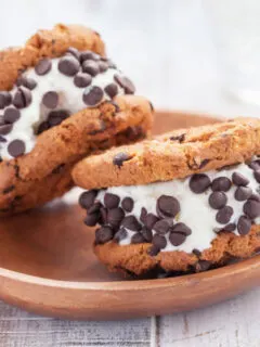 cookie ice cream sandwiches