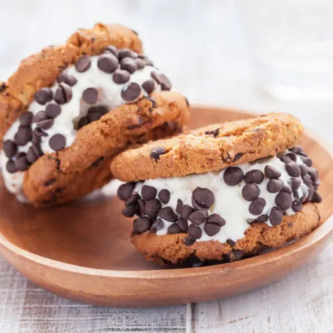 cookie ice cream sandwiches