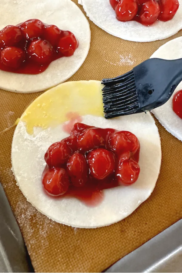 egg wash on pie dough