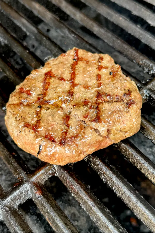 grilled burger 