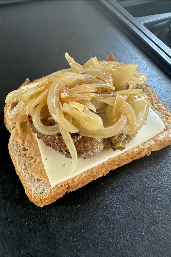caramelized onions on patty melt