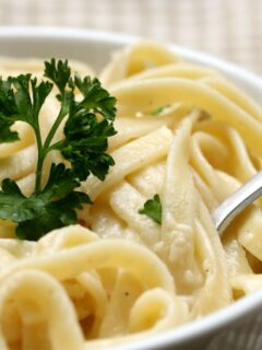 Fettuccine Alfredo