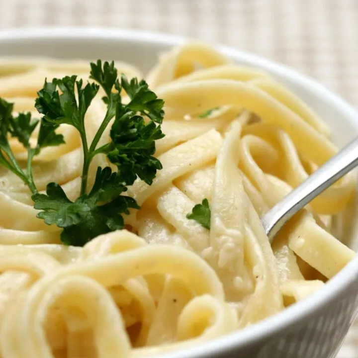 Fettuccine Alfredo
