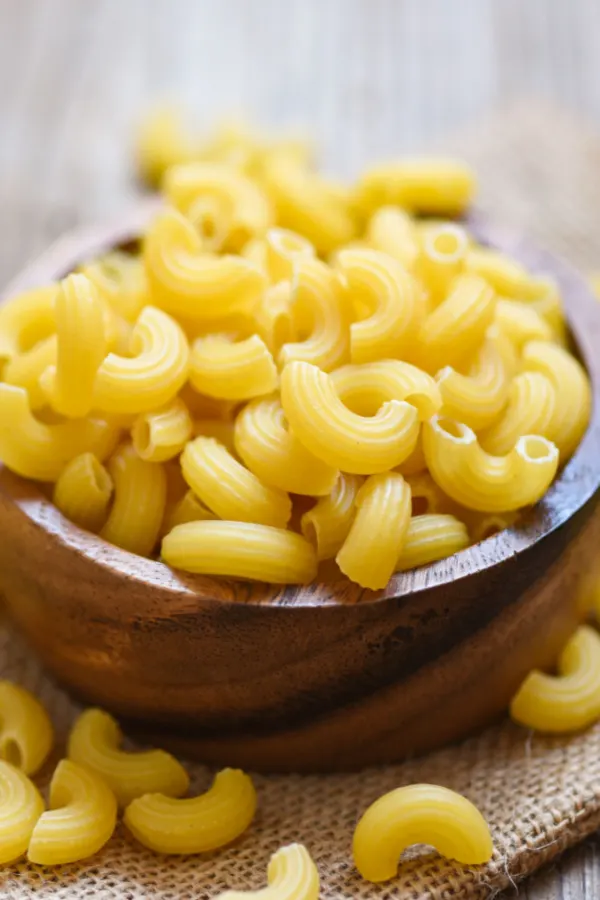 elbow macaroni noodles