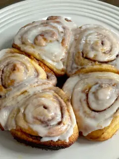 pumpkin spice cinnamon rolls