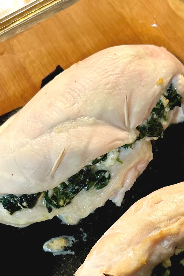 spinach and feta stuffed chicken breast