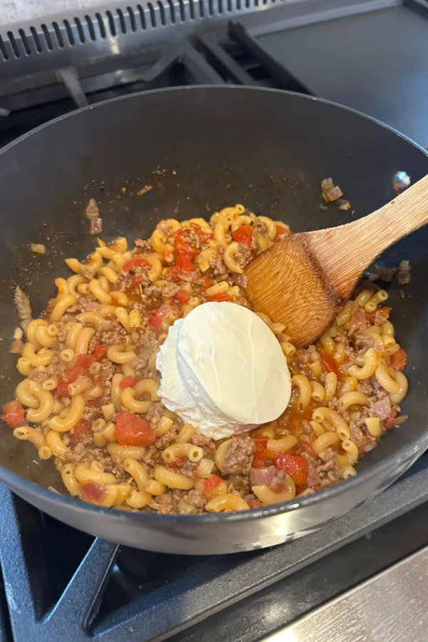 sour cream in cheeseburger casserole