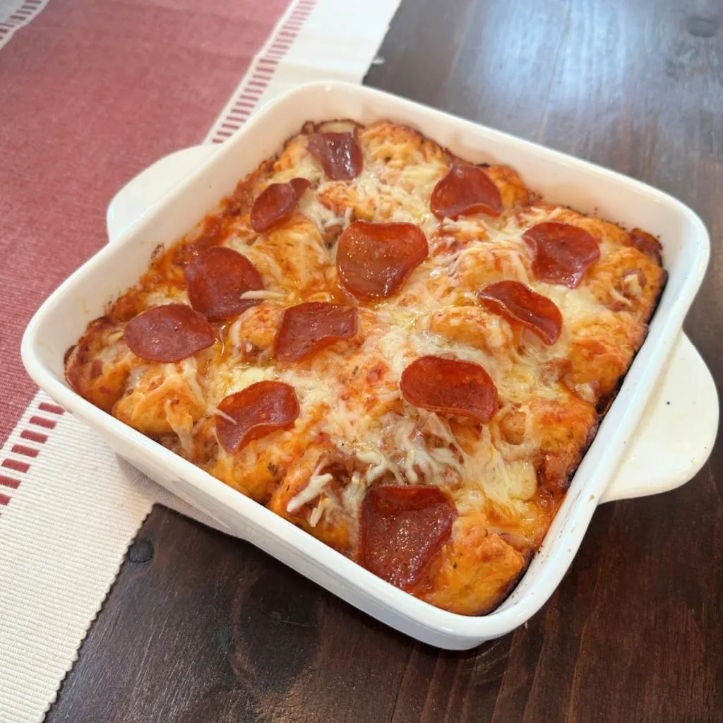 Bubble up pizza casserole