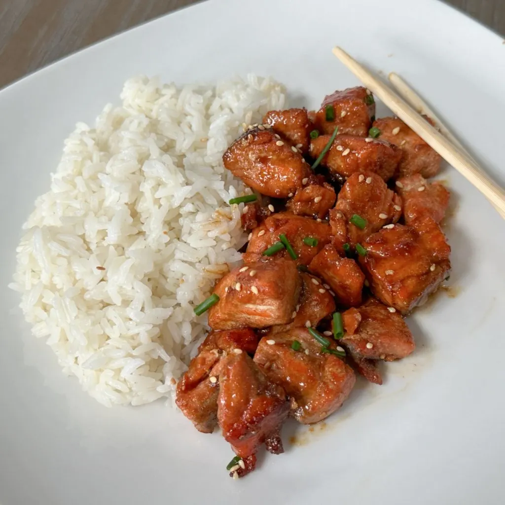 honey garlic salmon bites