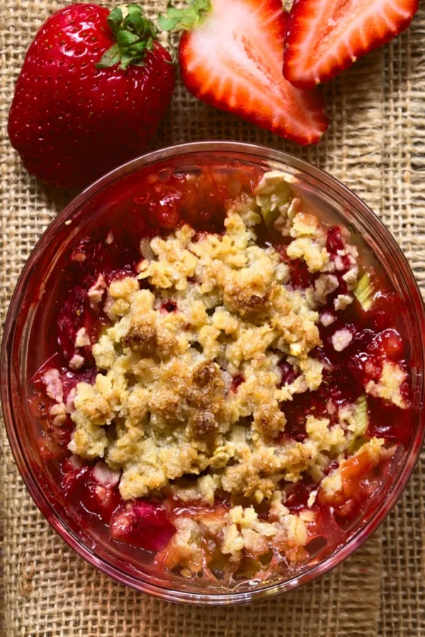 strawberry rhubarb crisp